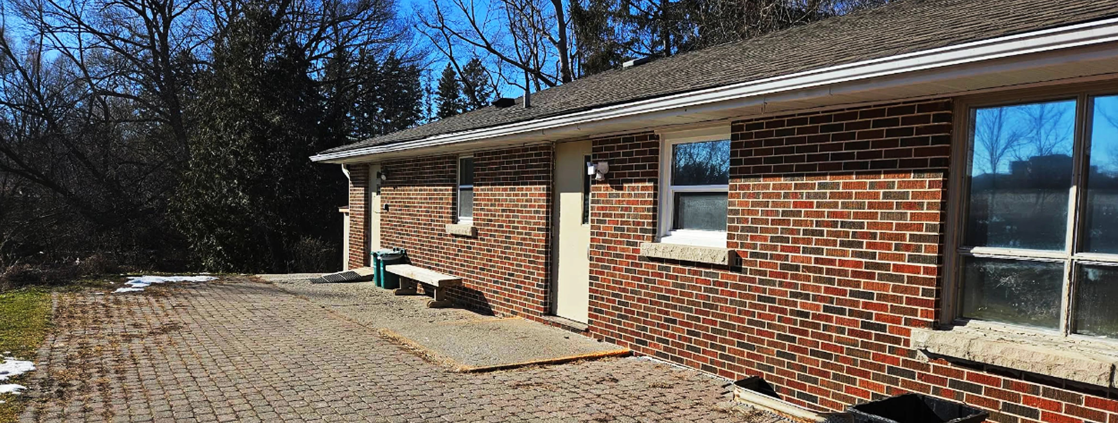 Exterior view of Newmarket Islamic Centre Newmarket building